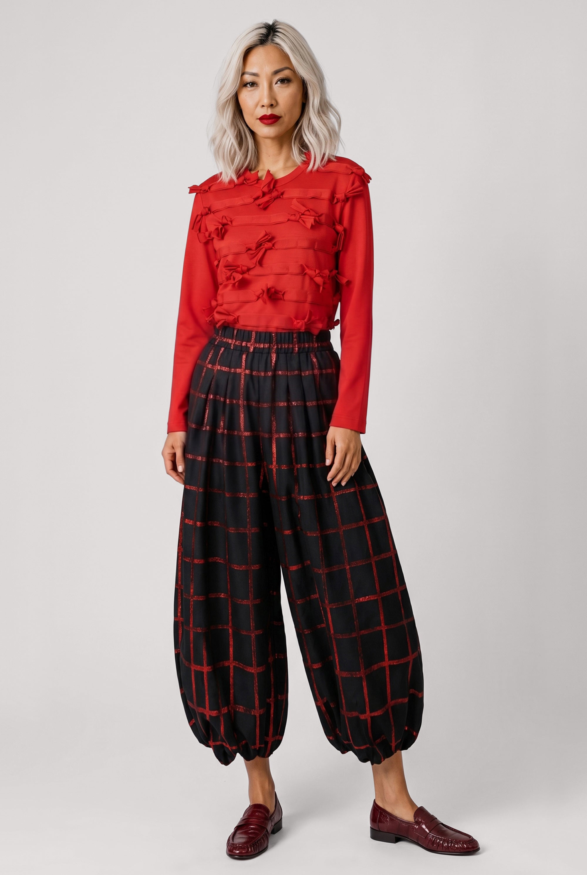 COMME DES GARCONS RTW Crew Neck L\S  Top with Knot Ribbon Detail | Red