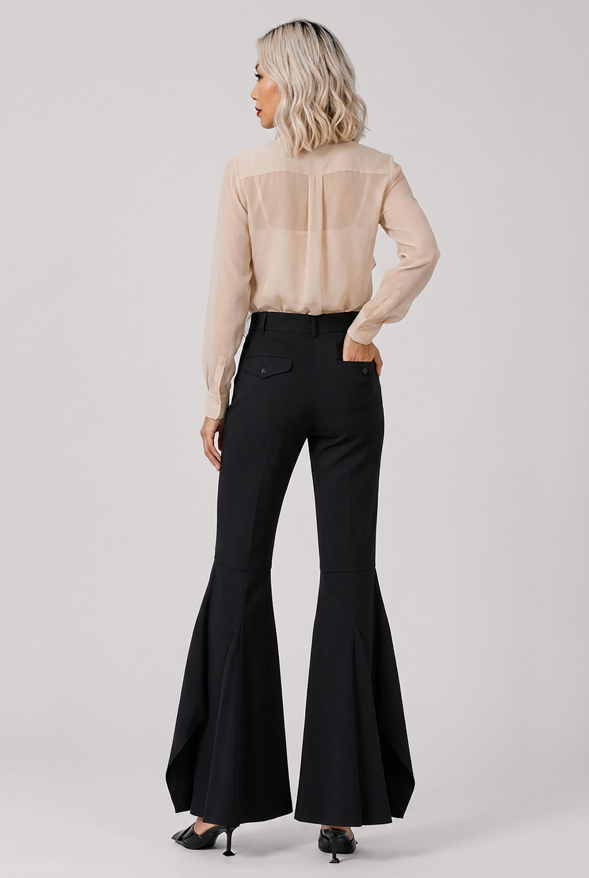 COMME DES GARCONS RTW Ruffle Hem Pant | Black