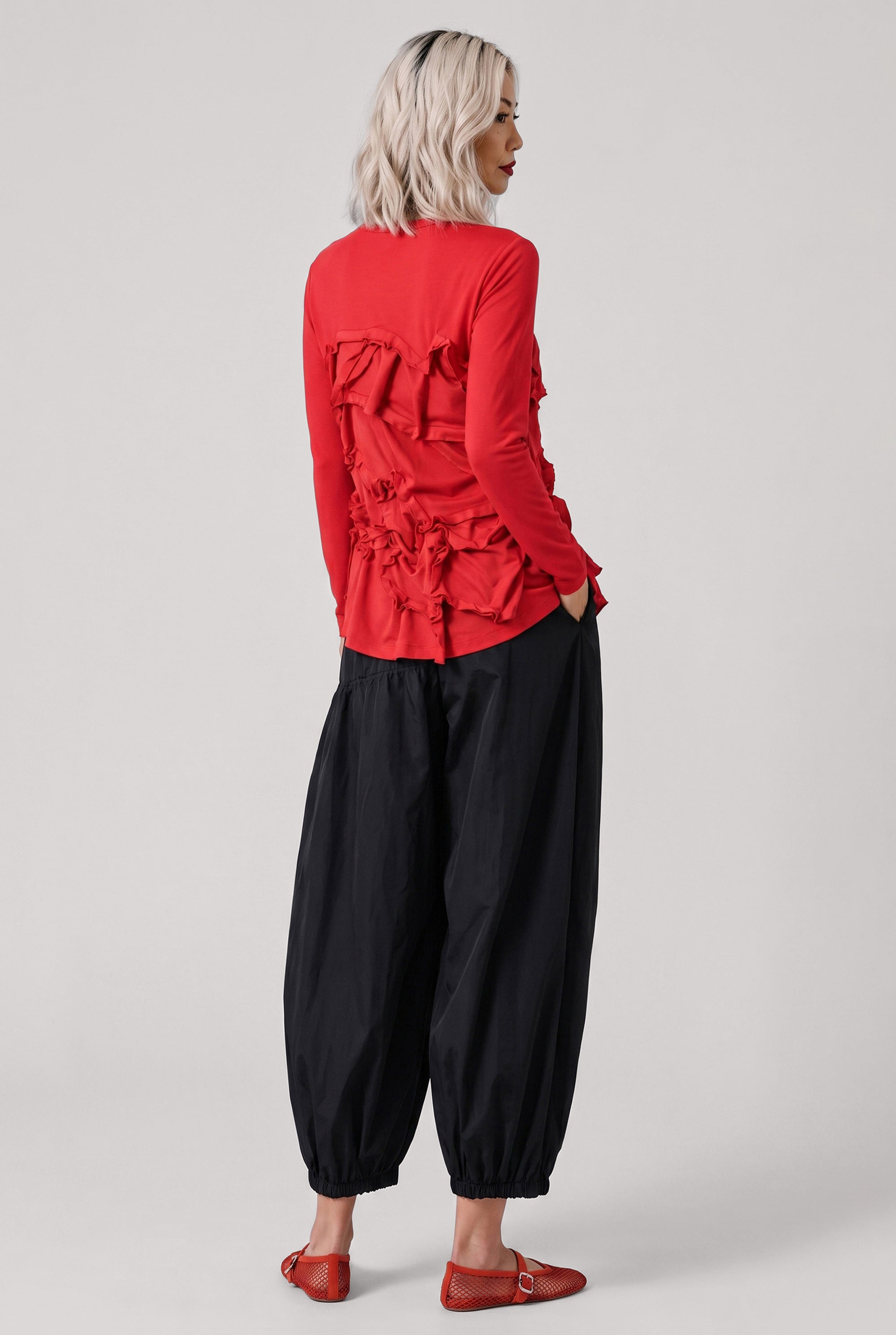 COMME DES GARCONS RTW Deconstruct Ruffle Asymmetric Top | Red