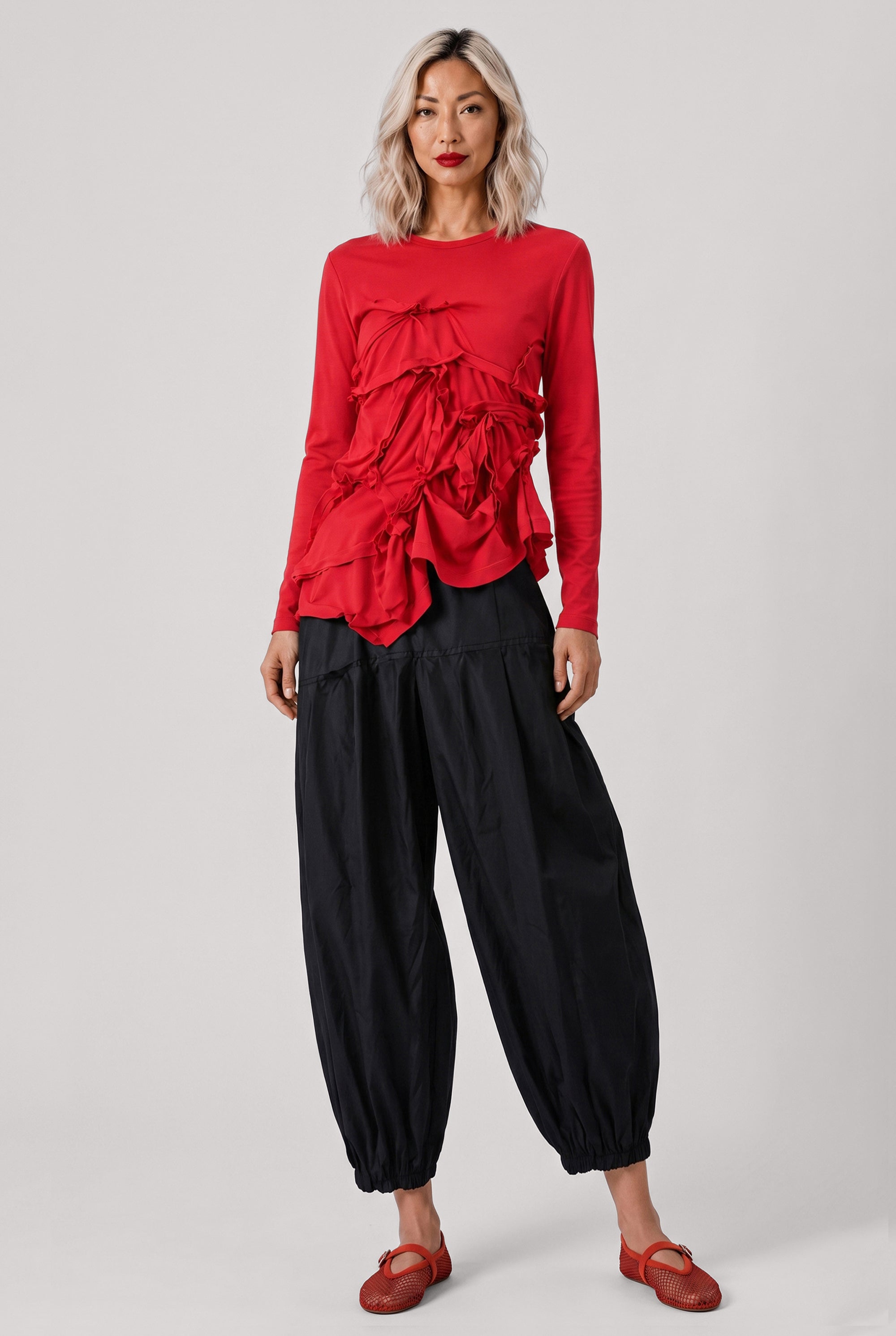 COMME DES GARCONS RTW Deconstruct Ruffle Asymmetric Top | Red