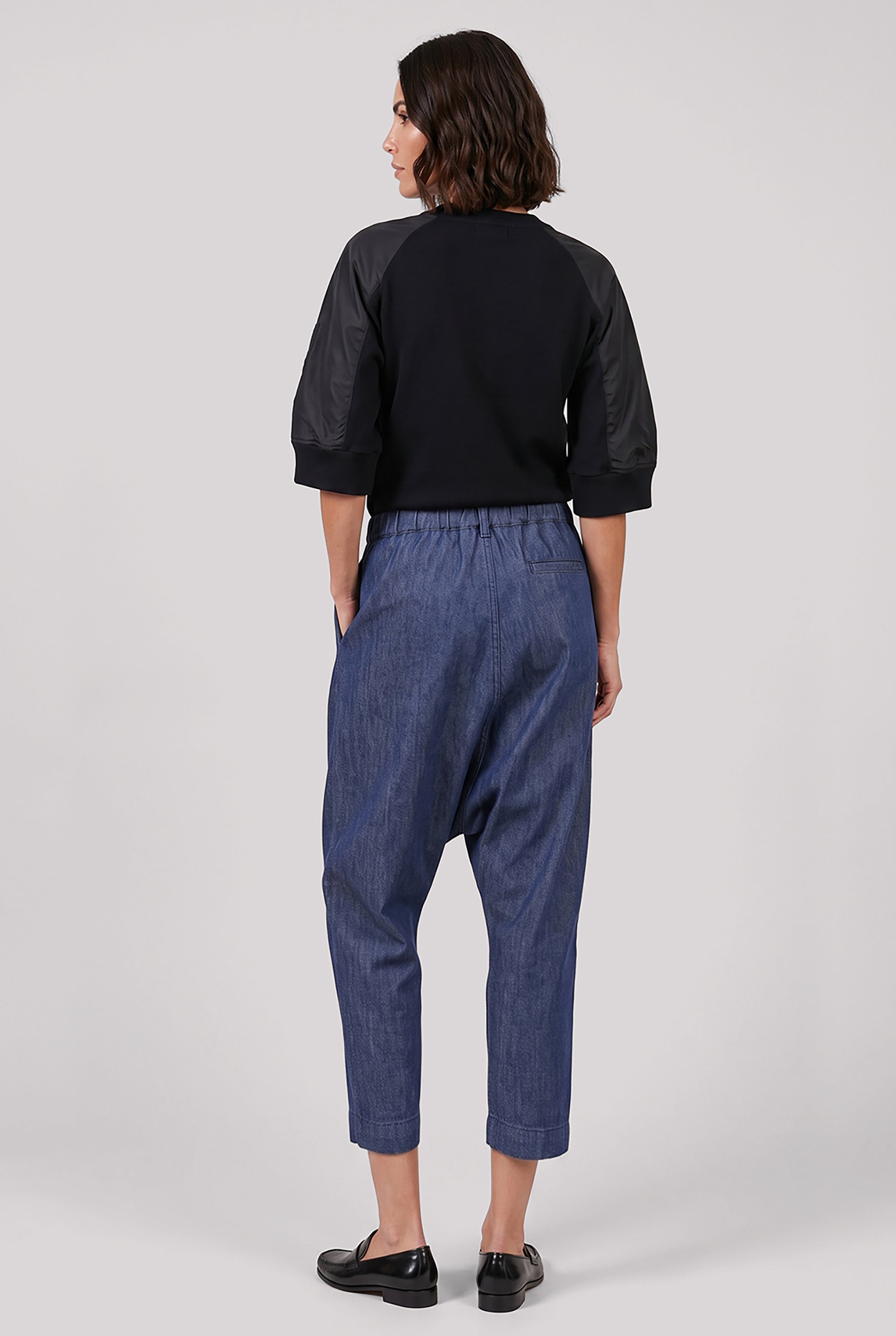 SACAI RTW Contrast Sleeve Top | Black