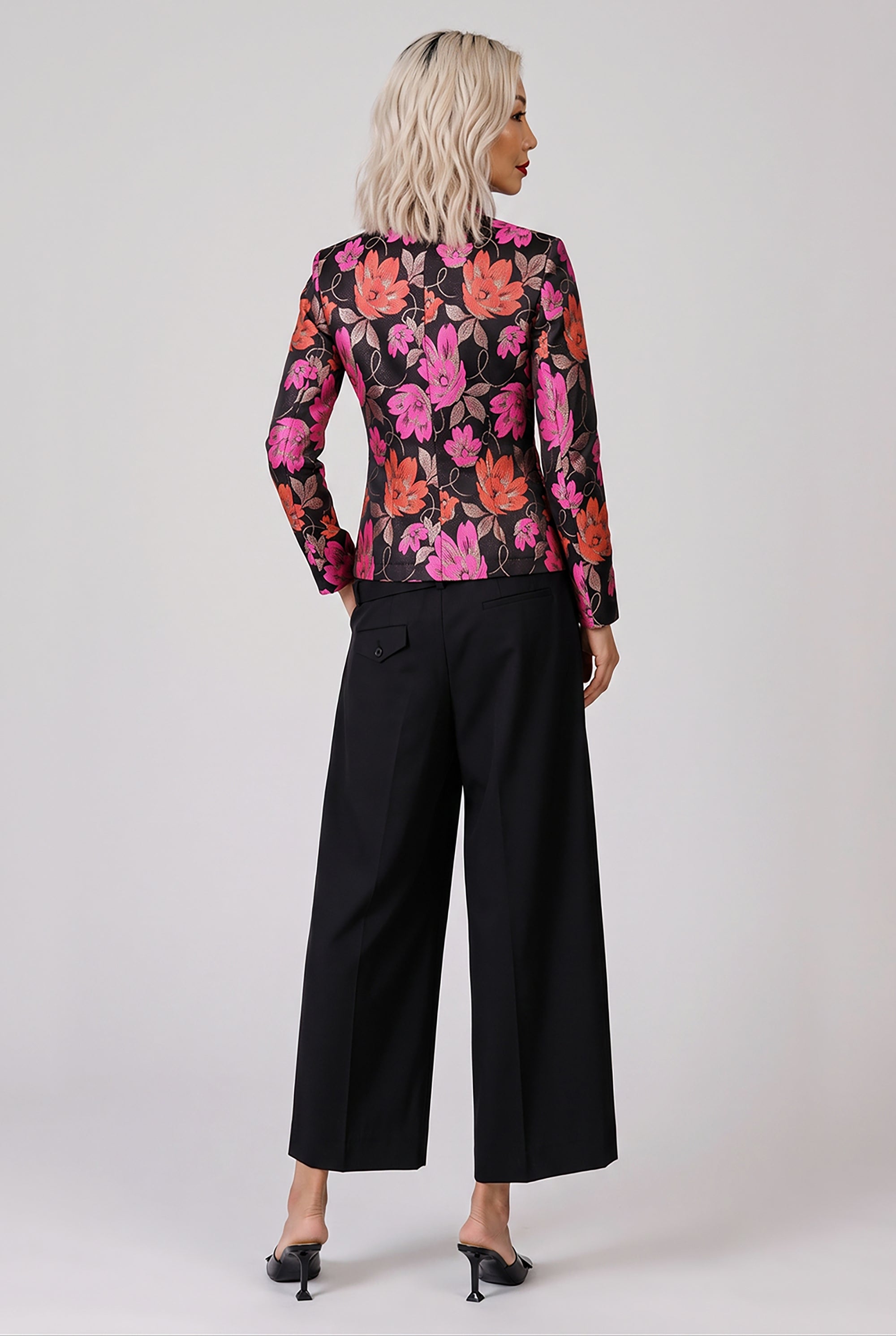 COMME DES GARCONS RTW Elastic Waist Straight Leg Crop Pant | Black