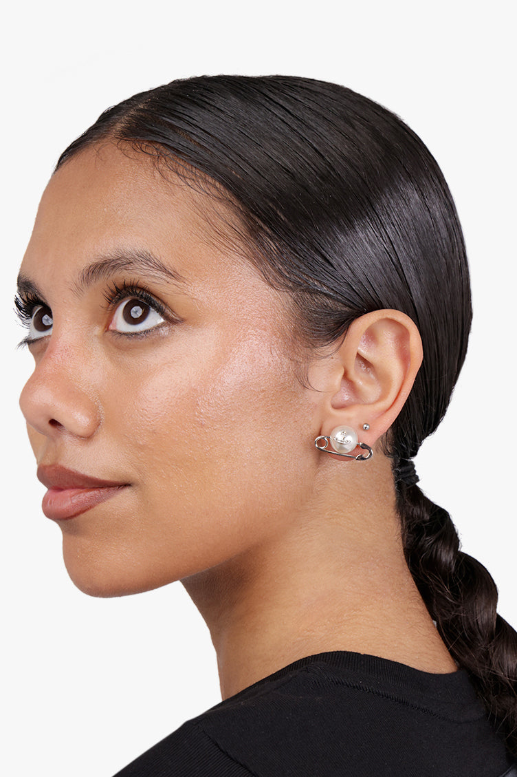 VIVIENNE WESTWOOD ACCESSORIES Silver Jordan Earrings | Silver/Pearl