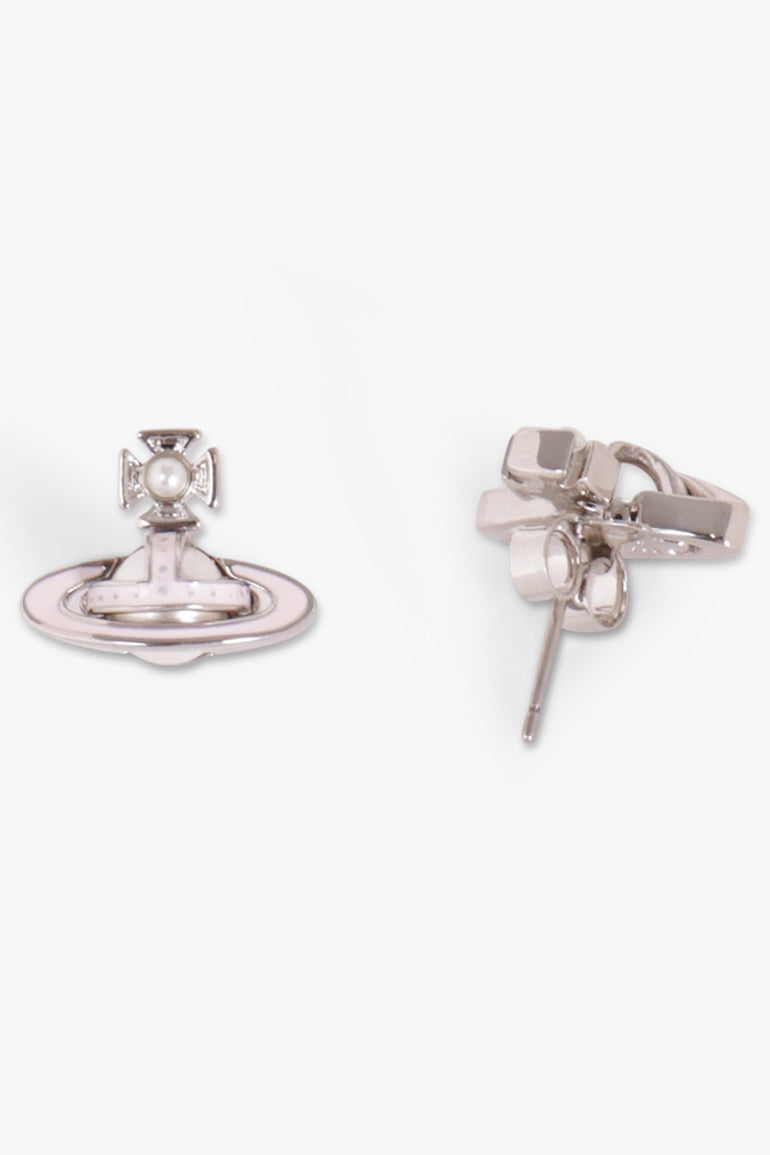 VIVIENNE WESTWOOD ACCESSORIES Silver Simonetta Bas Relief Earrings | Silver/Cream Rose Pearl