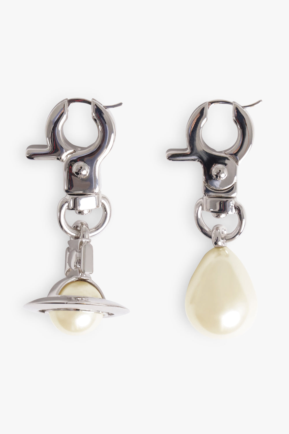 VIVIENNE WESTWOOD JEWELLERY SILVER / SILVER/WHITE Claude Mismatch Orb/Pearl Earrings | Silver/White