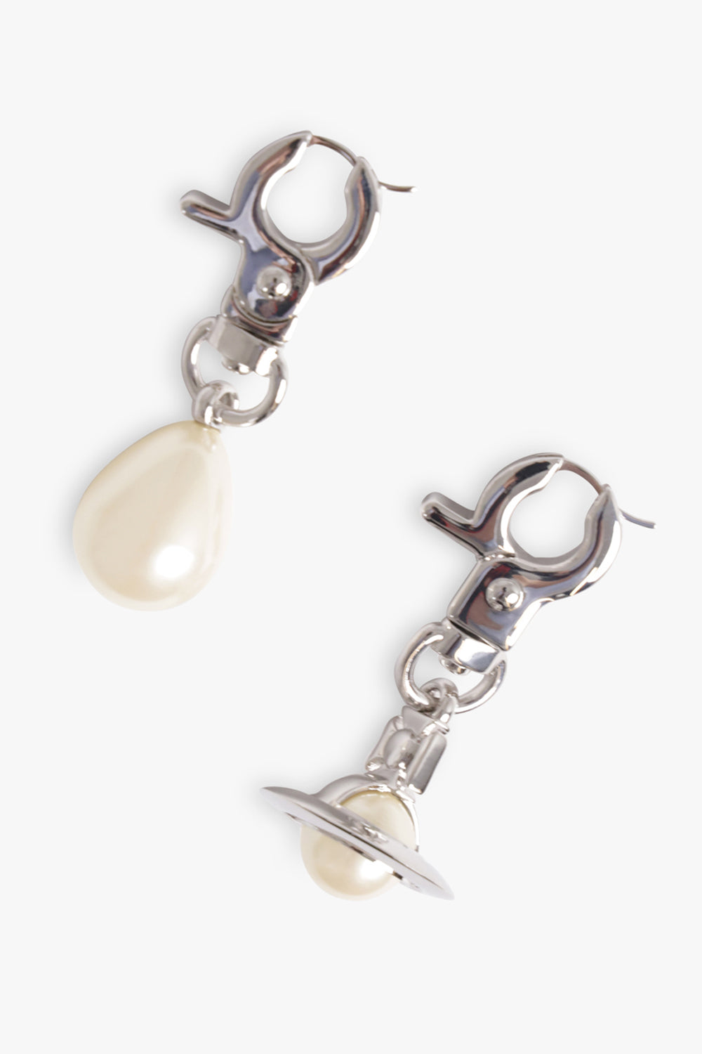 VIVIENNE WESTWOOD JEWELLERY SILVER / SILVER/WHITE Claude Mismatch Orb/Pearl Earrings | Silver/White