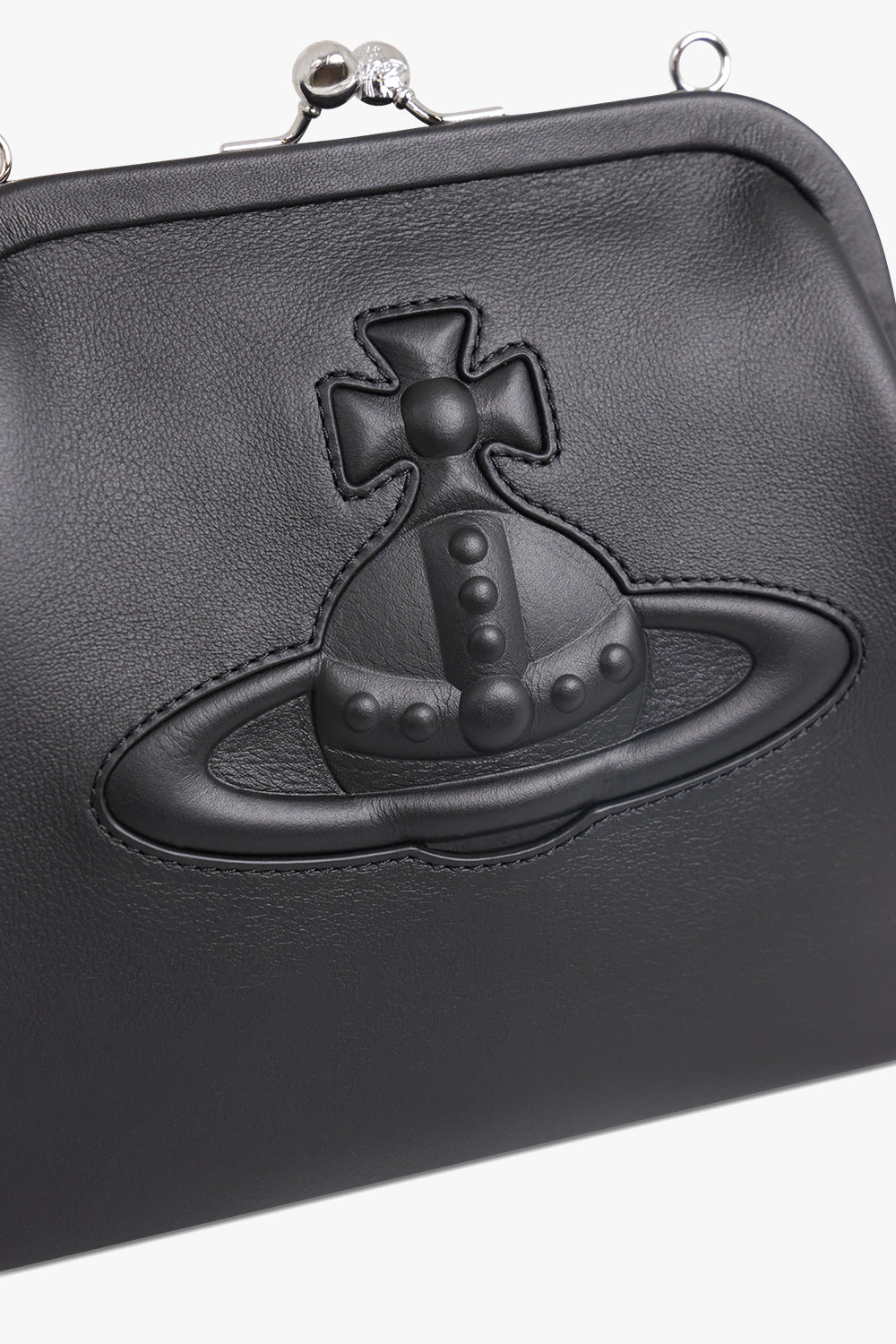 AW24_VIVIENNEWESTWOOD_Vivienne