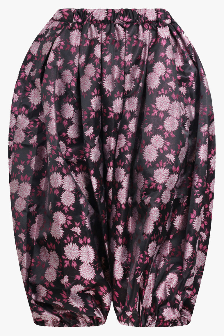 COMME DES GARCONS RTW Floral Print Elastic Waist Drop Crotch Crop Pant | Black/Pink