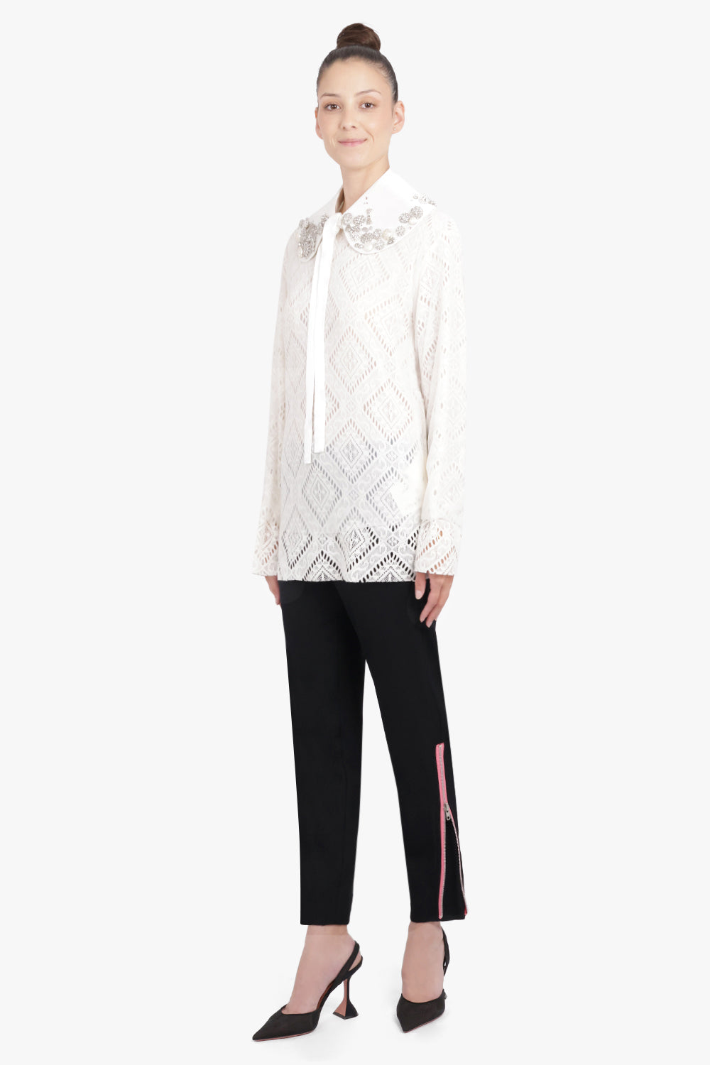 COMME DES GARCONS RTW WHITE / Off White Oversized Collar With Embellished Detail | Off White