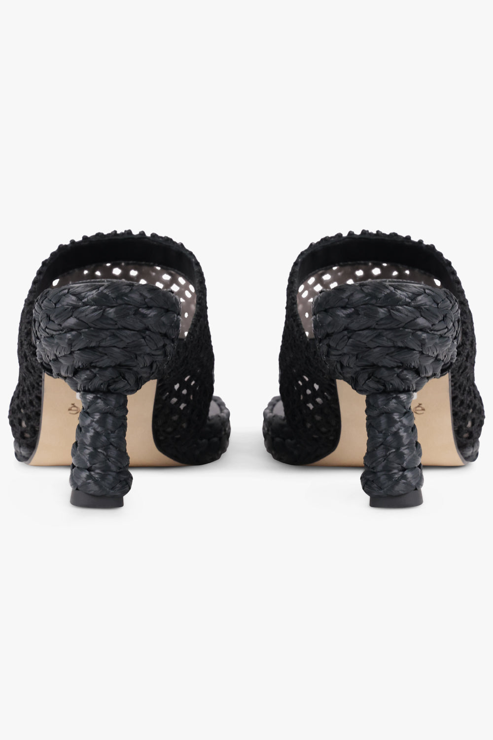 CHLOE SHOES Isla Thong 75mm Crochet Sandal | Black