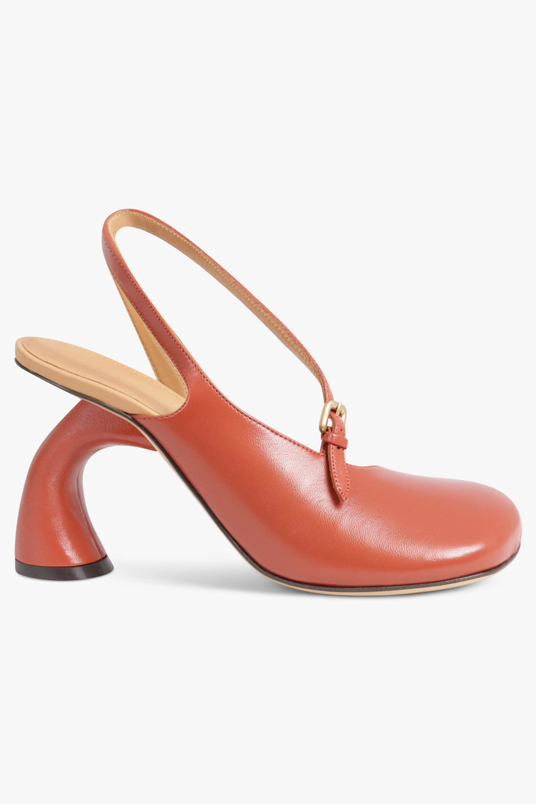 DRIES VAN NOTEN SHOES Curved Closed Toe 95mm Slingback Heel | Brique