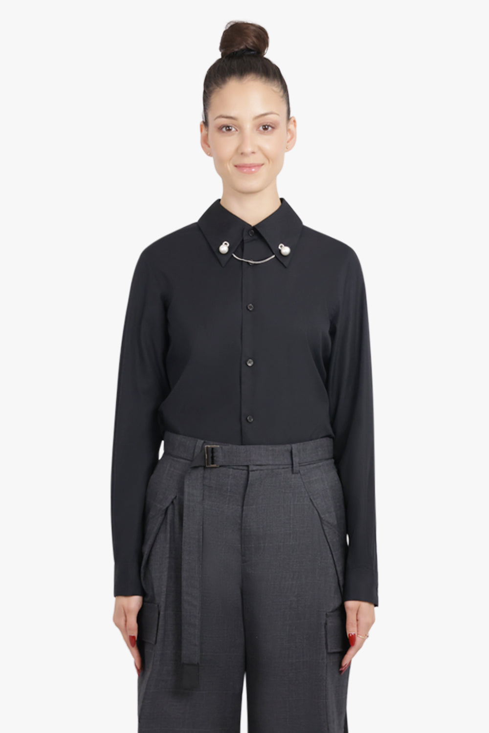 NOIR KEI NINOMIYA RTW L/S Shirt With Pearl Detail Collar Chain | Black