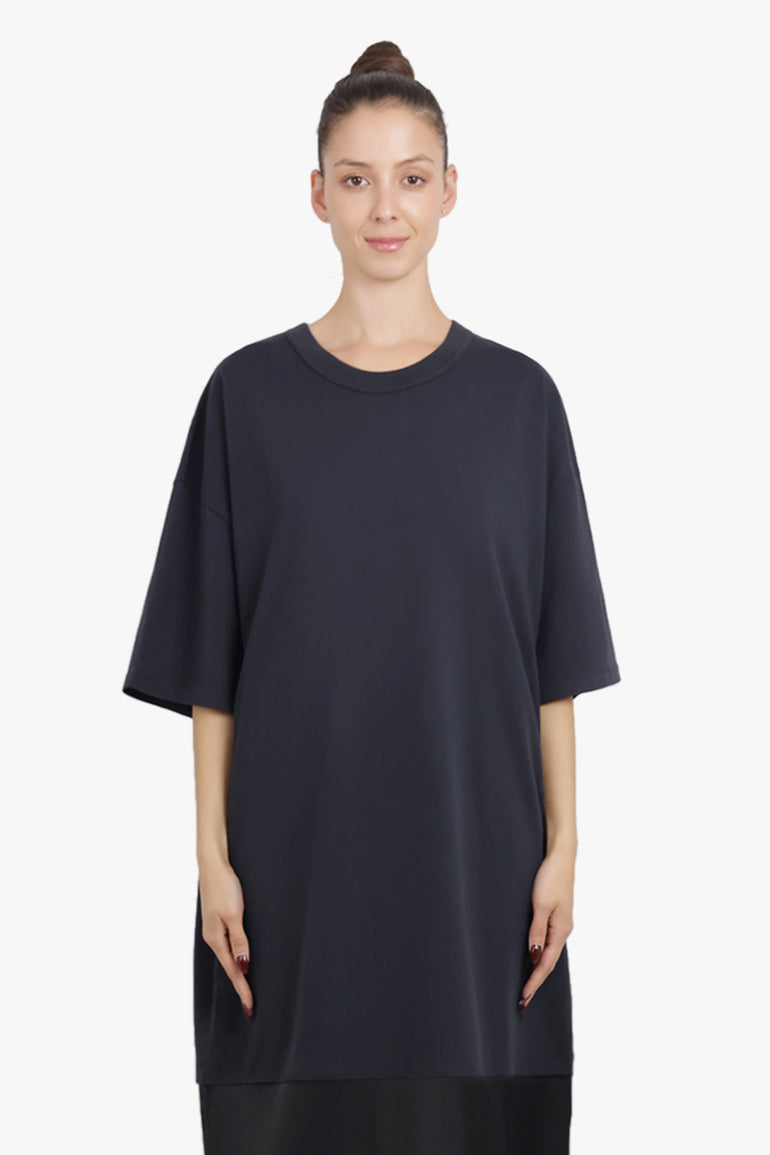 VAQUERA RTW Oversized S/S T-Shirt Dress With Back Lipstick Print and Lace Hem | Black/Red/White