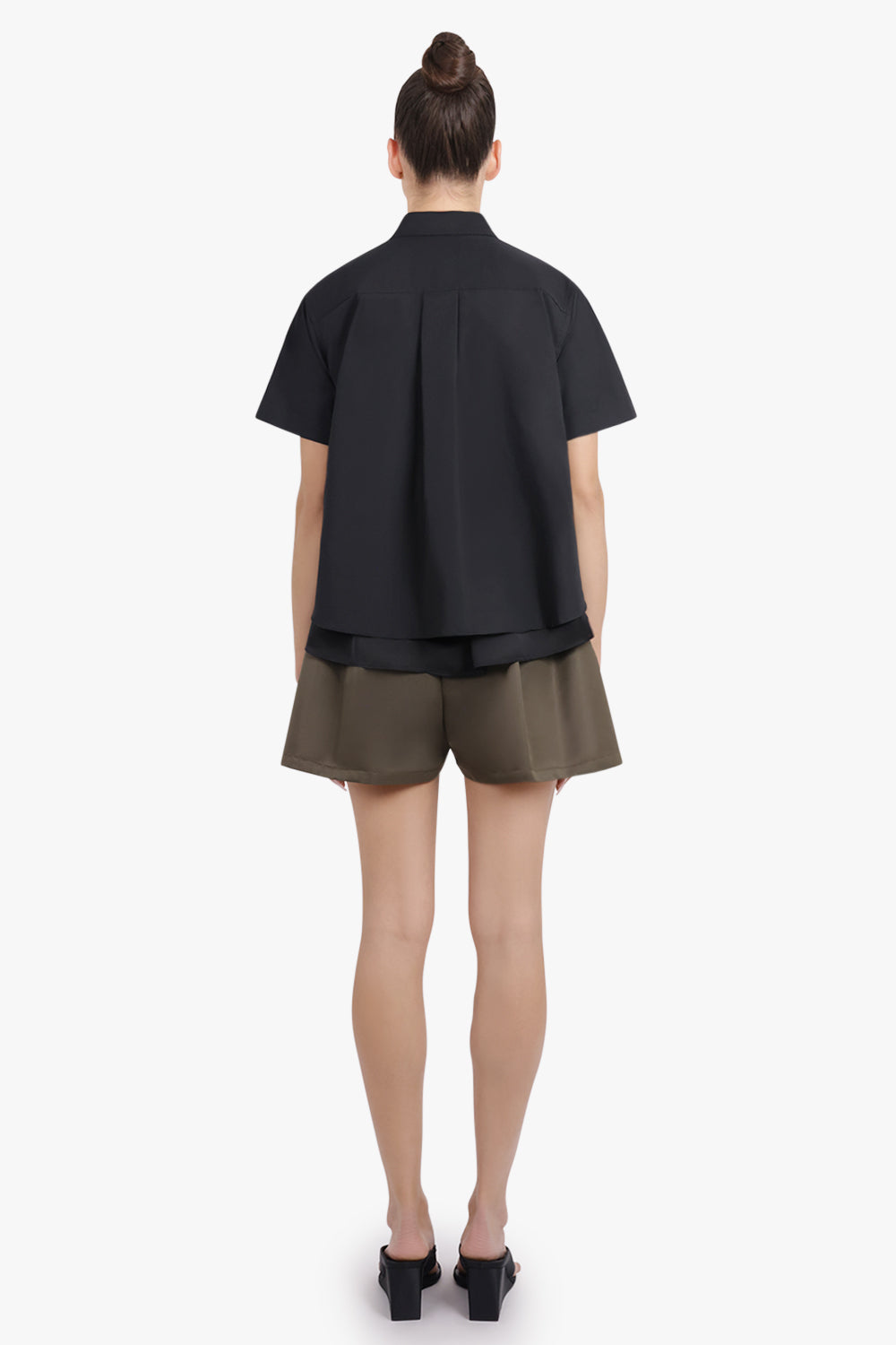 SACAI RTW Padded Panel Shorts With Pocket Detail | Khaki/Orange