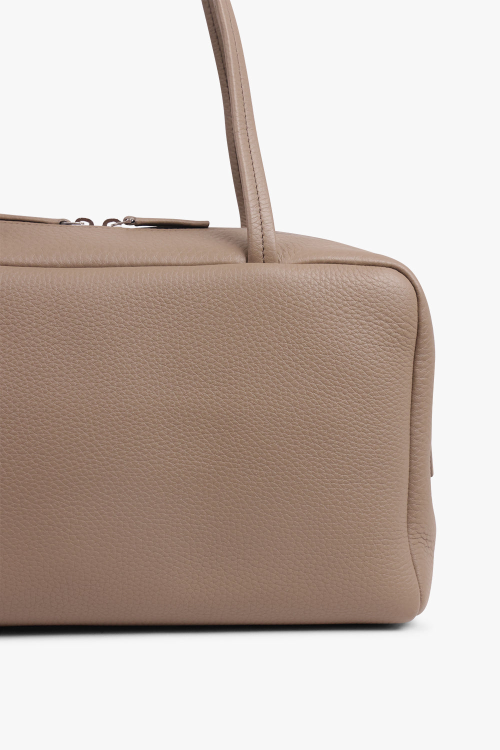 THE ROW BAGS Neutral / Smoked Taupe Astra Grain Shoulder Bowling Bag | Smoked Taupe