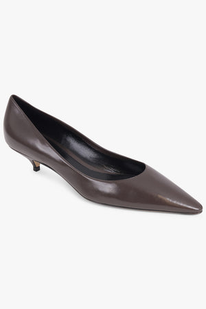 THE ROW SHOES Liisa 40MM Kitten Pump Heel | Lacquer Brown
