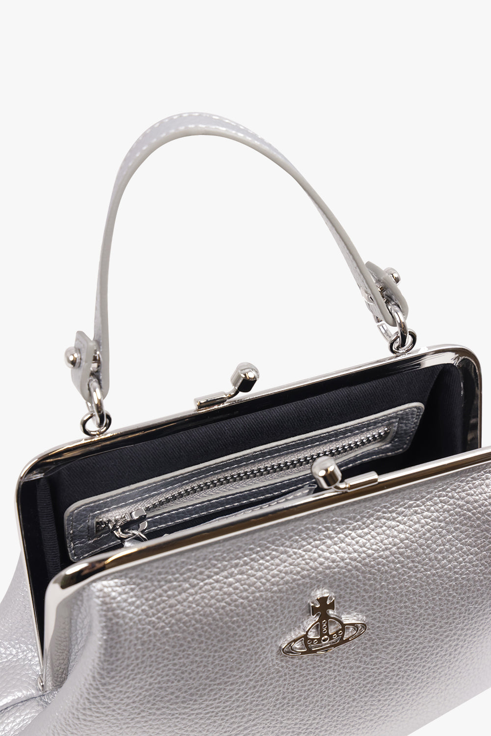 VIVIENNE WESTWOOD BAGS SILVER / Silver Granny Frame Outline Orb Purse | Silver