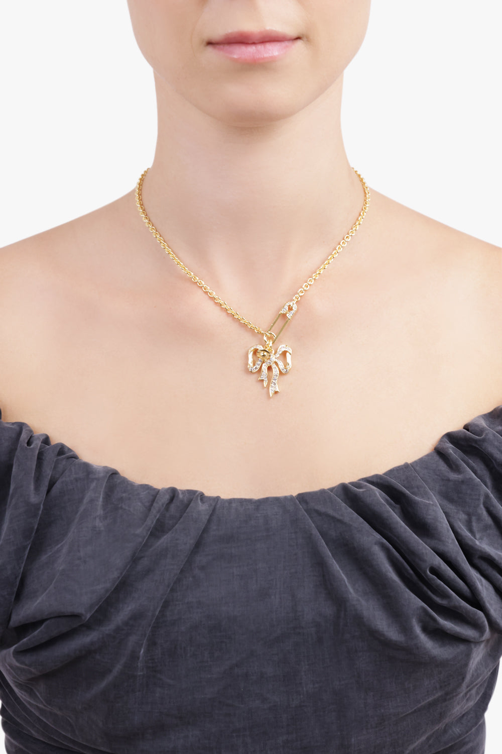 VIVIENNE WESTWOOD JEWELLERY GOLD / Gold Lilith Bow X Safety Pin Pendant Necklace | Gold