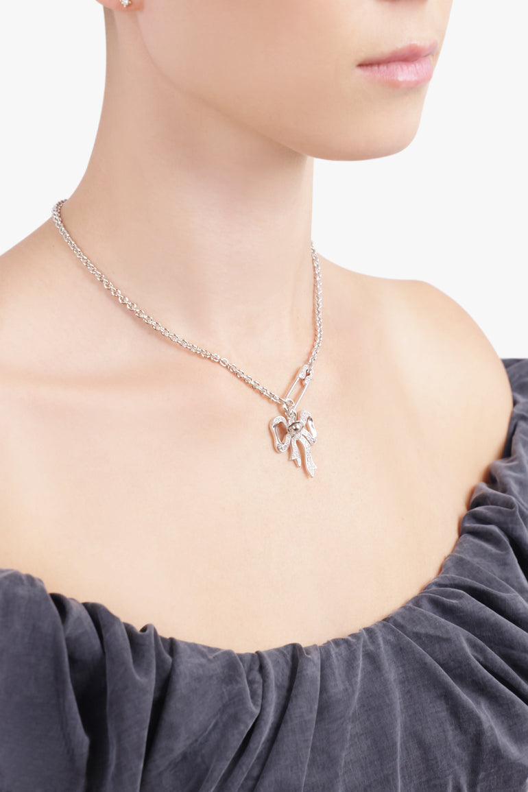 VIVIENNE WESTWOOD JEWELLERY SILVER / Silver Lilith Bow X Safety Pin Pendant Necklace | Silver