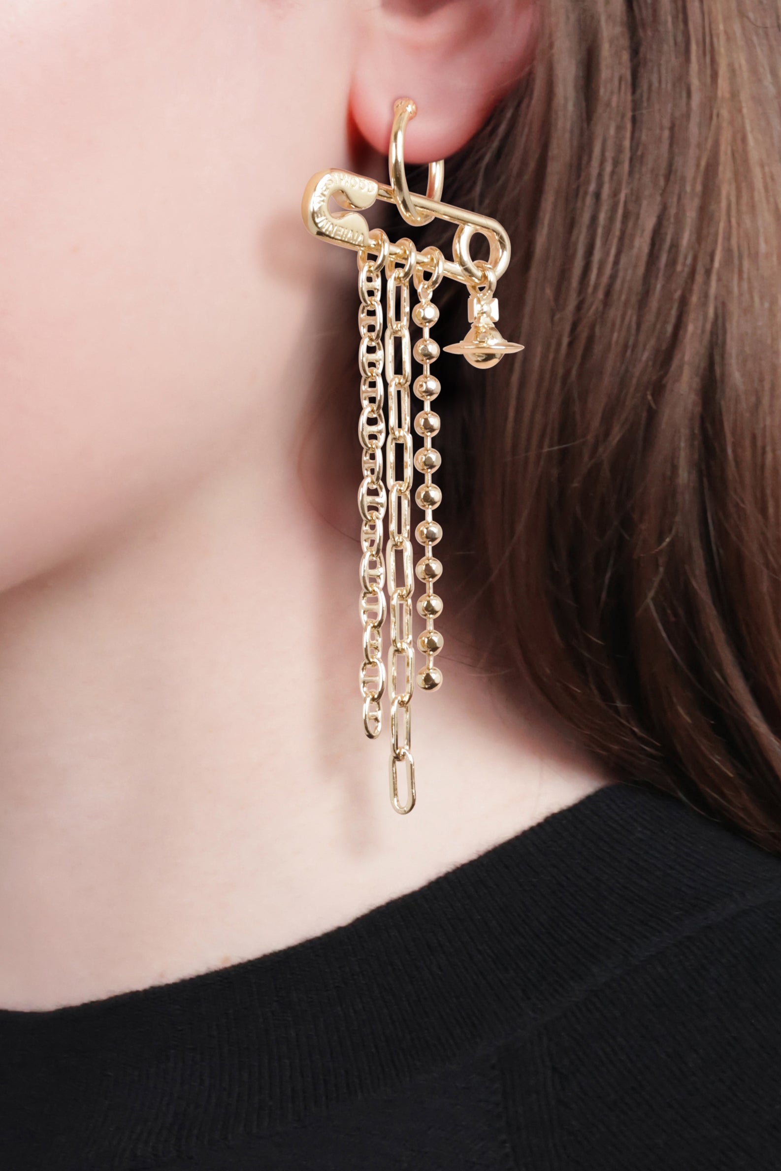 VIVIENNE WESTWOOD JEWELLERY GOLD / Gold Ginetta Safety Pin Drop Earrings | Gold