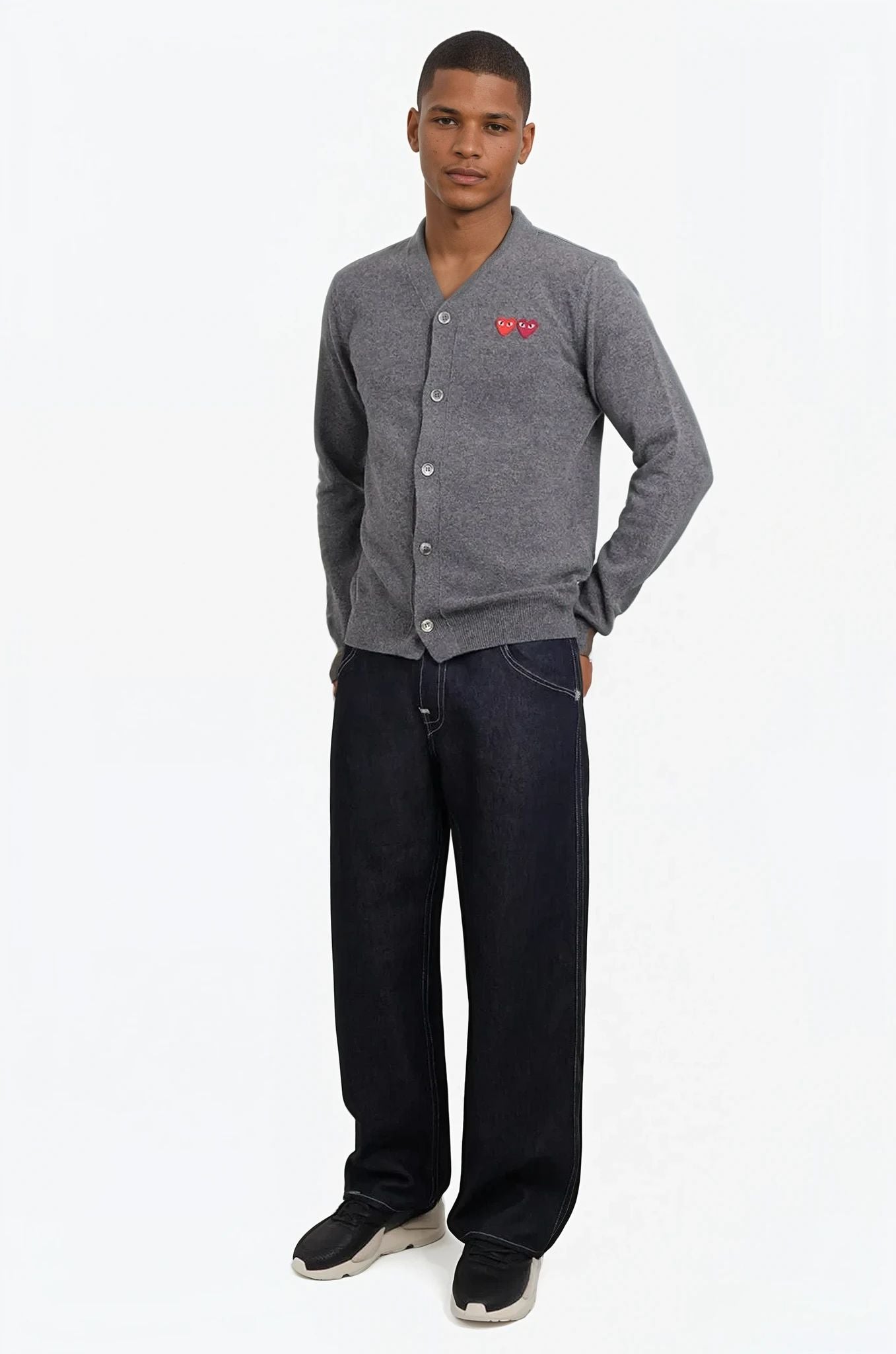 PLAY COMME DES GARÇONS V-Neck Cardigan 11661871_59257452_600.jpg