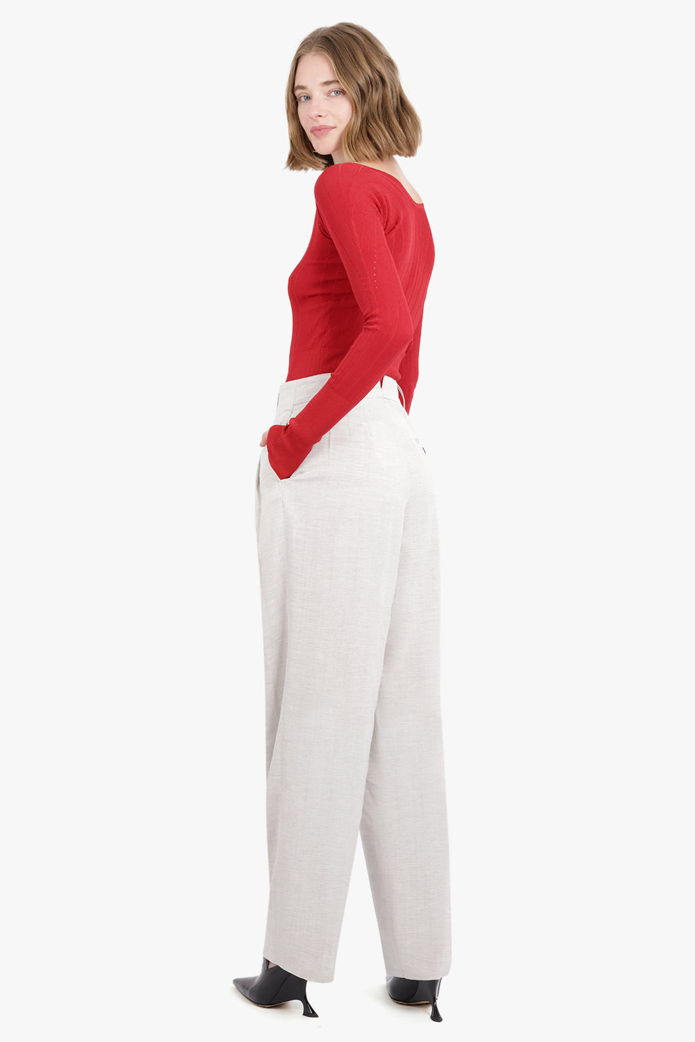 JACQUEMUS RTW Le Haut Pralu | Dark Red