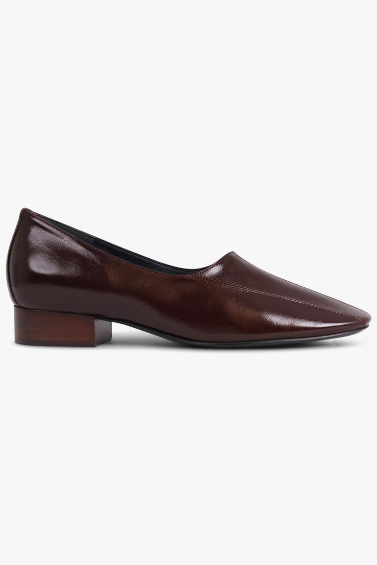 PHOEBE PHILO SHOES Club Closed Flat Slipper | Oxblood