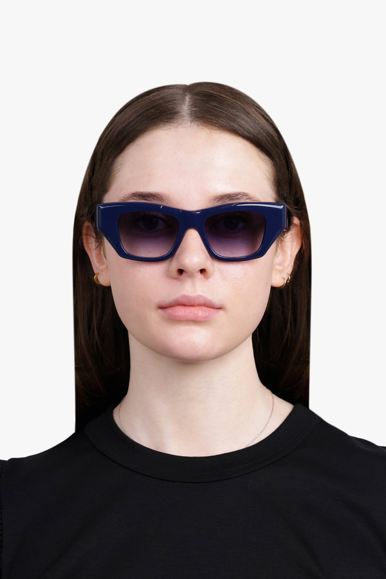 ALAIA ACCESSORIES BLUE / BLUE-BLUE-BLUE AA0074S Cat Eye Lettering Logo Sunglasses | Blue