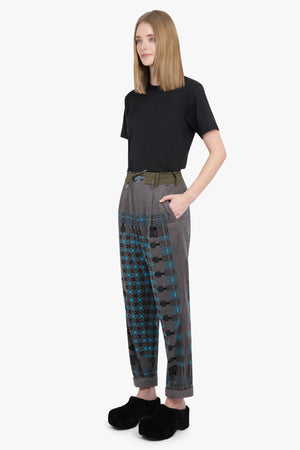 SACAI RTW GEOMETRIC PRINT PANTS | GRAY