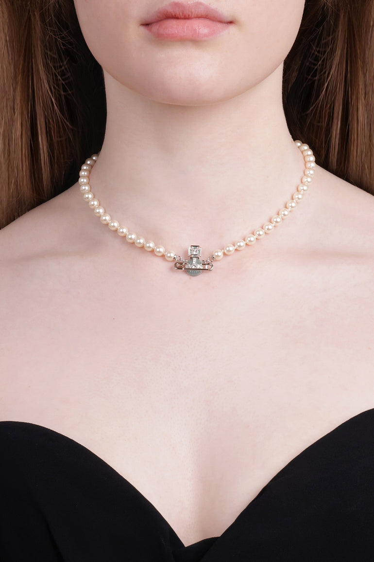 VIVIENNE WESTWOOD JEWELLERY MULTI / White/Silver/Blue Kitty Pearl Necklace | White/Silver/Blue