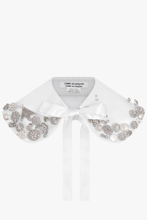 COMME DES GARCONS RTW WHITE / Off White Oversized Collar With Embellished Detail | Off White
