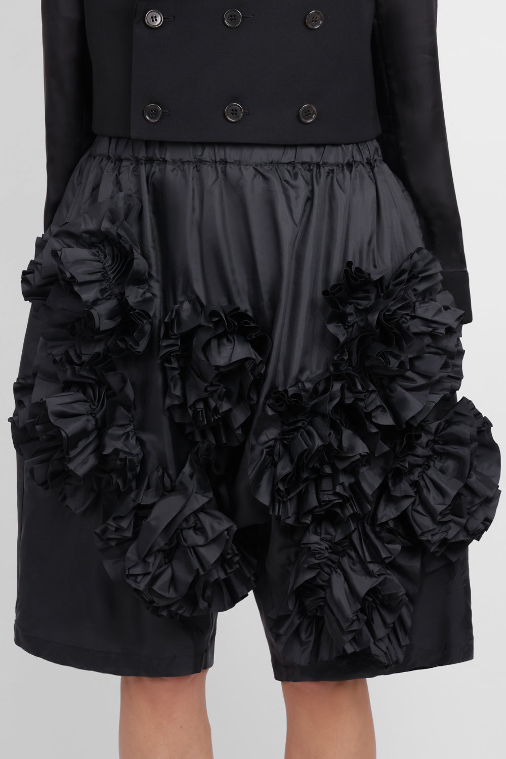 COMME DES GARCONS RTW Drop Floral Embroid Crop Pant | Black