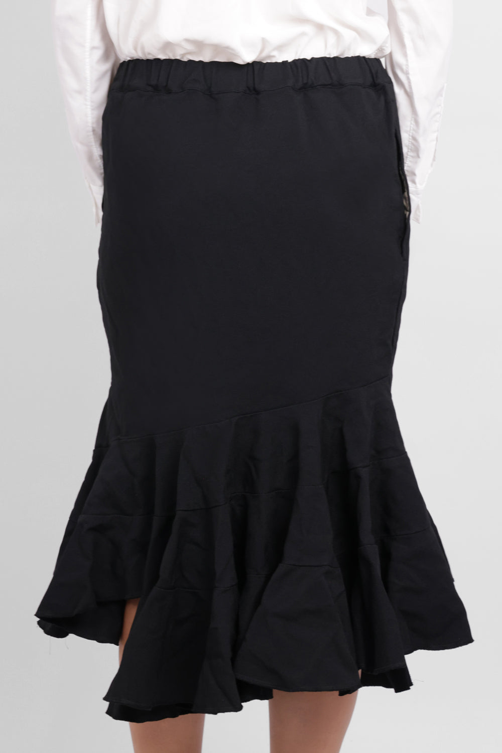 COMME DES GARCONS RTW Elastic Waist Tier Ruffle Hem Midi Skirt | Black