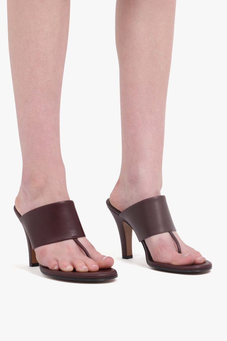 THE ROW SHOES Signum 90mm Thong Mule | Bordeaux