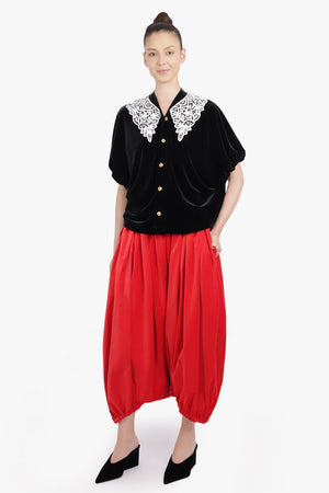 JUNYA WATANABE RTW Relaxed Velvet S/S Blouse With Crochet Collar | Black/White