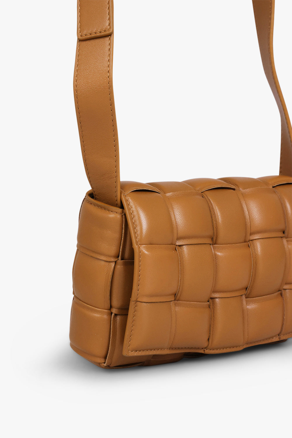 BOTTEGA VENETA BAGS BROWN SMALL PADDED CASSETTE BAG | CAMEL/GOLD