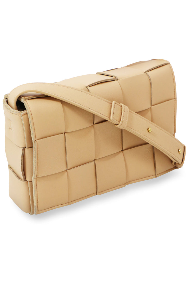 BOTTEGA VENETA BAGS BEIGE WOVEN CASSETTE BAG NUDE