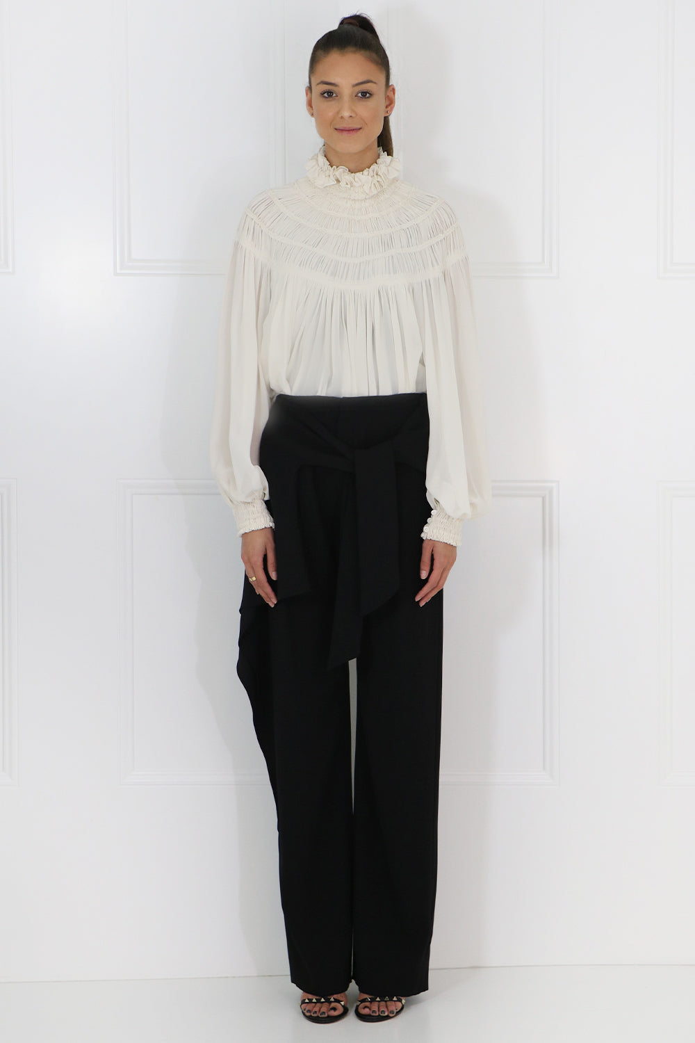 CHLOE RTW RUFFLE NECK BLOUSE L/S WHITE