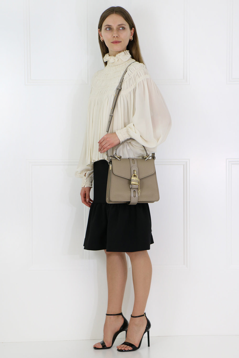 CHLOE RTW RUFFLE NECK BLOUSE L/S WHITE