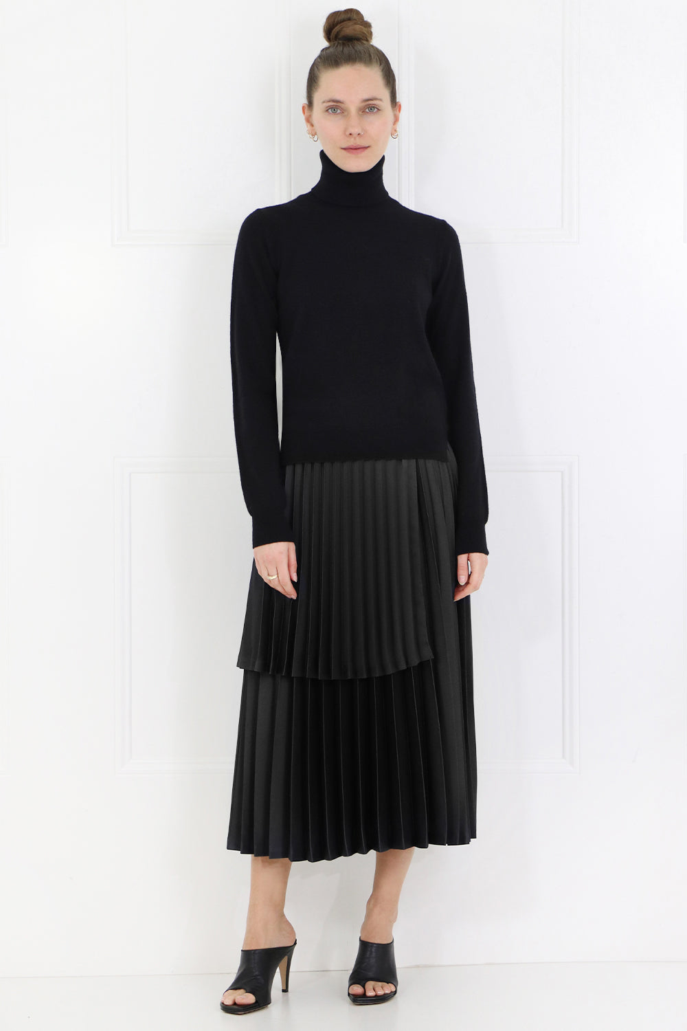 COMME DES GARCONS NOIR KEI NINOMIYA RTW NOIR ASYMMETRIC PLEATED SKIRT BLACK