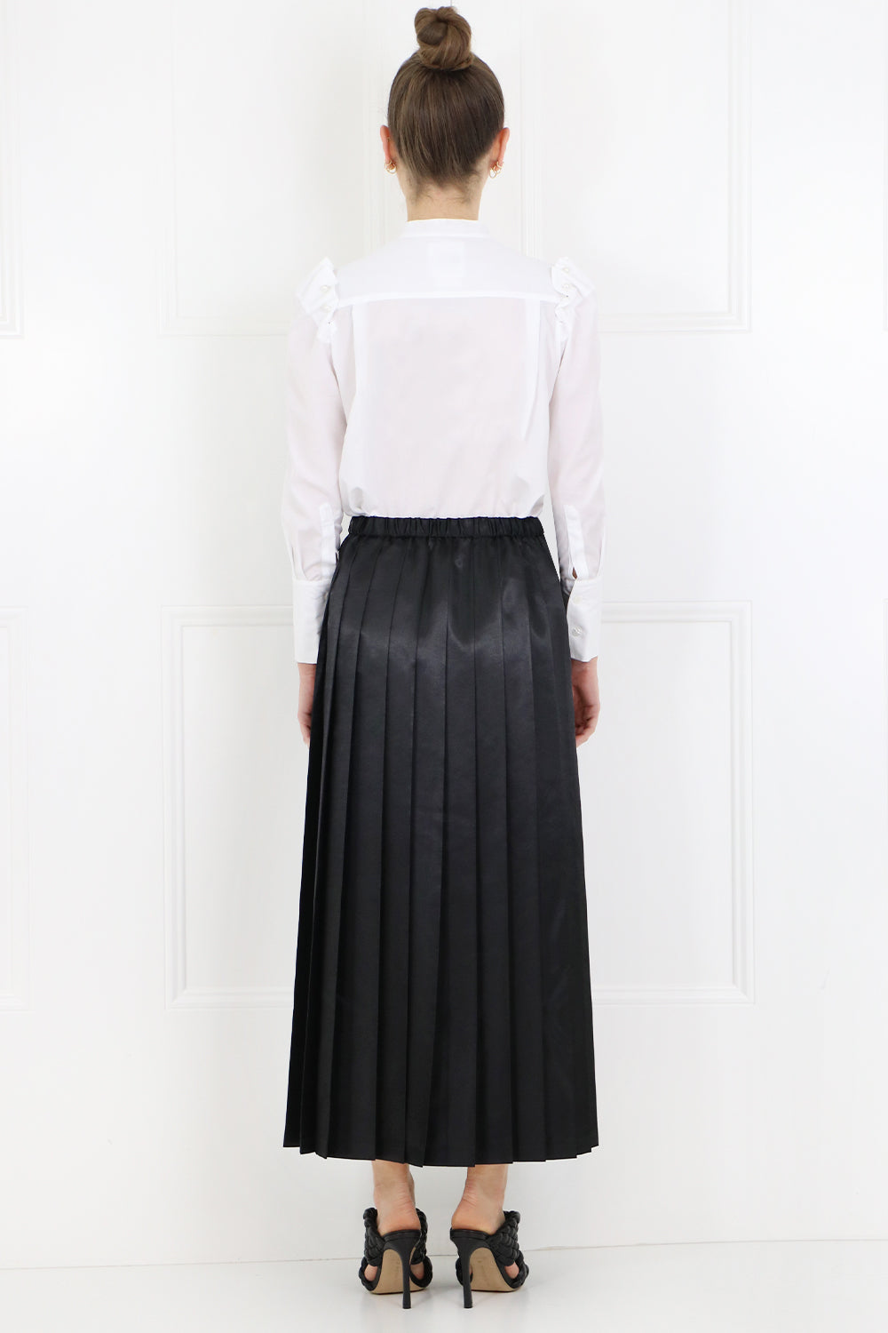 COMME DES GARCONS NOIR KEI NINOMIYA RTW NOIR BUTTONED PEARL SHOULDER SHIRT L/S WHITE