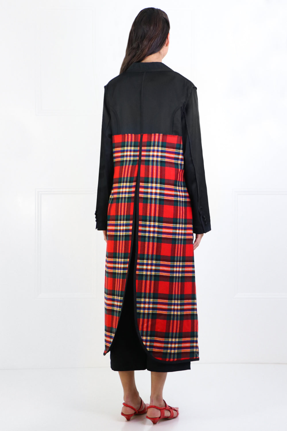 COMME DES GARCONS NOIR KEI NINOMIYA RTW NOIR TARTAN LONG COAT BLACK/RED