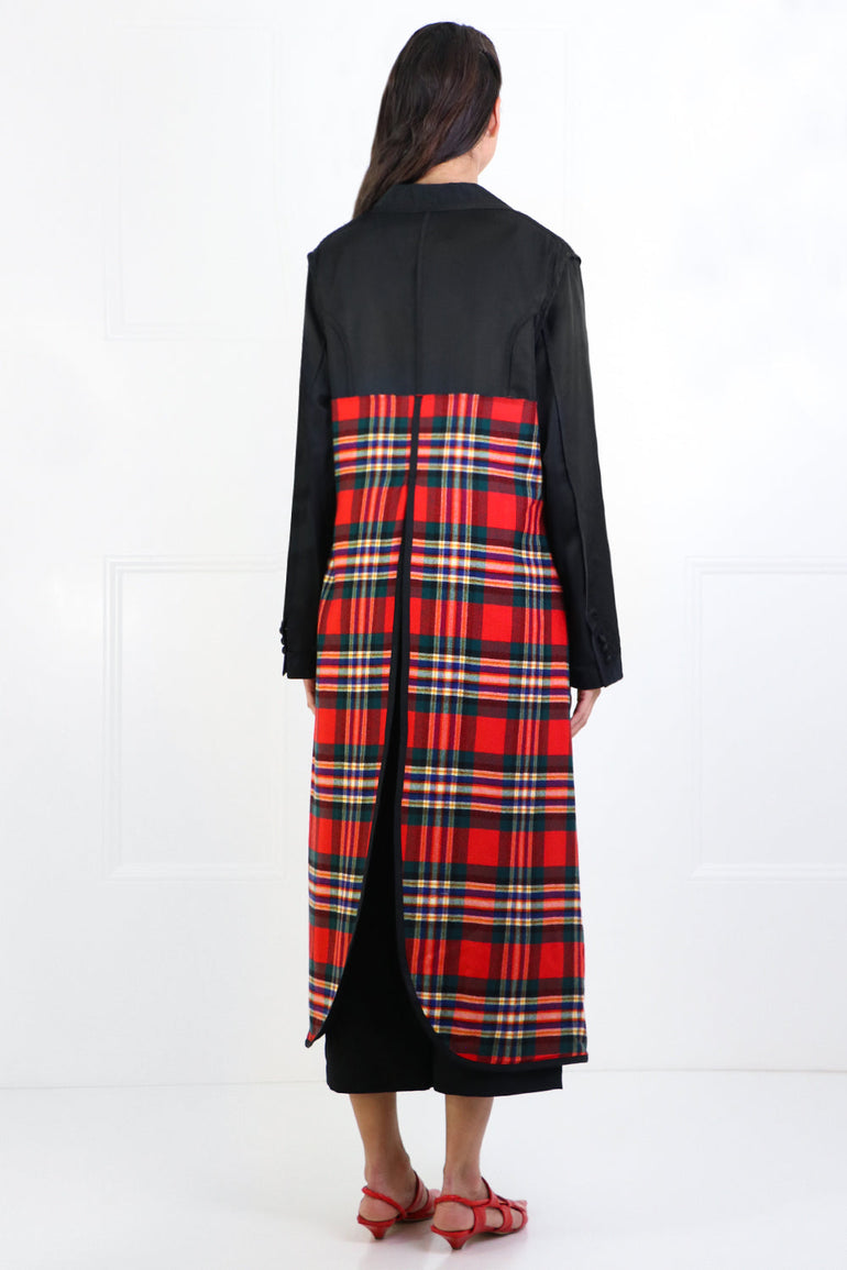 COMME DES GARCONS NOIR KEI NINOMIYA RTW NOIR TARTAN LONG COAT BLACK/RED
