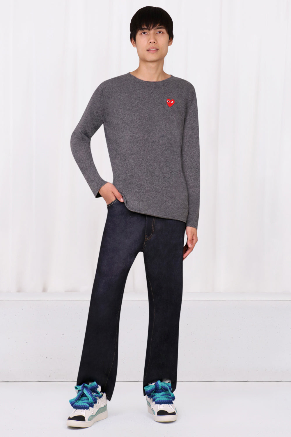 COMME DES GARCONS PLAY RTW PLAY MENS CREWNECK HEART KNIT | GREY