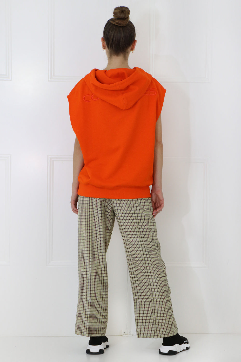 COURREGES RTW SLEEVELESS HOODED SWEATER ORANGE