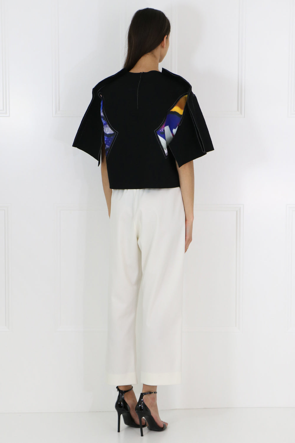 MAISON MARGIELA RTW ABSTRACT PRINT CROPPED TOP S/S BLACK