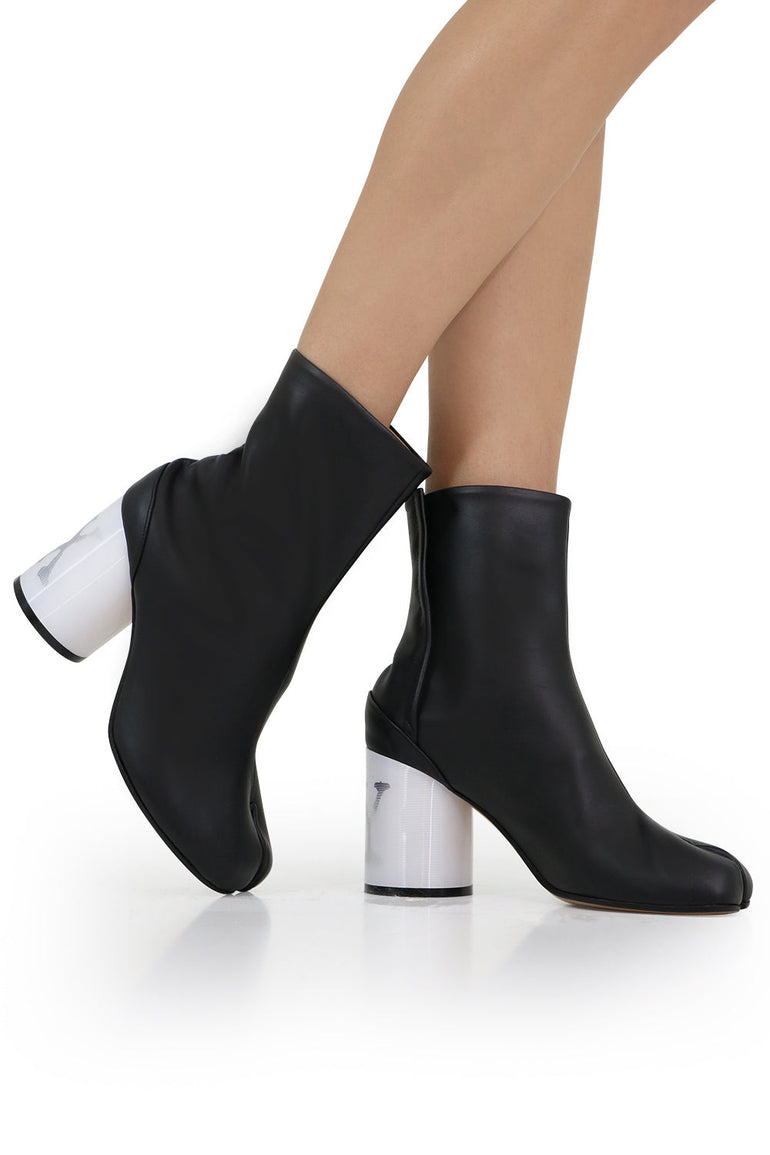 MAISON MARGIELA SHOES CONTRAST HEEL TABI BOOT BLACK/WHITE