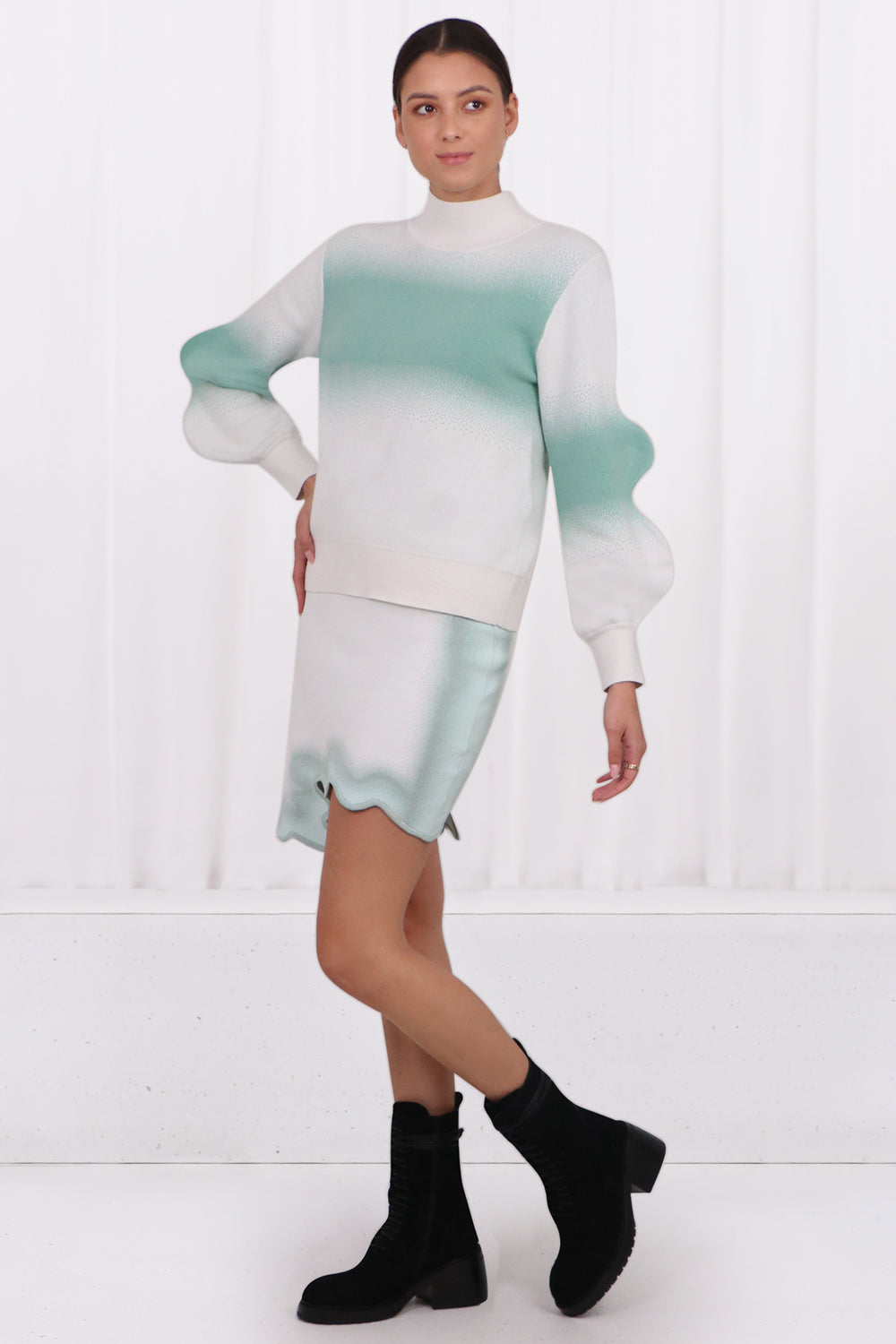 PH5 RTW SINOPE SPRAY PAINTED TOP / WAVY SLEEVES | PLANET WHITE