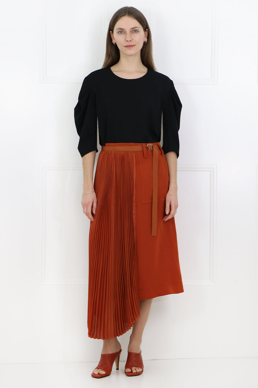 SACAI RTW ASYMMETRIC PLEATED SKIRT ORANGE
