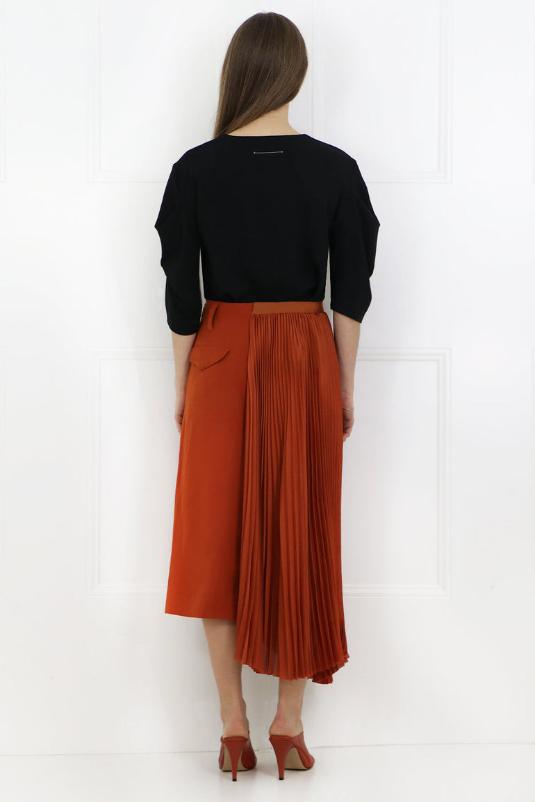 SACAI RTW ASYMMETRIC PLEATED SKIRT ORANGE